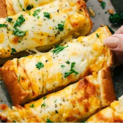 Pan garlic cheesy Bread