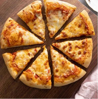 Medium Pizza (8 Slices)